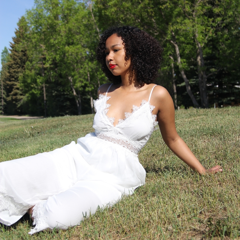 White jumpsuit with lace v-neckline, Brand-Xia, Size-medium